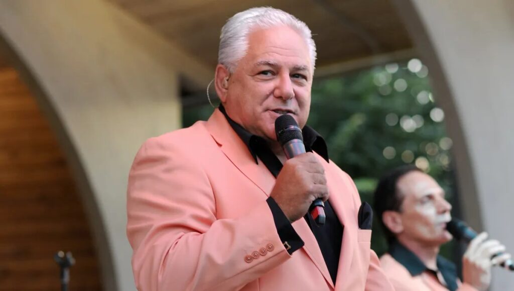lead singer tommy petillo age