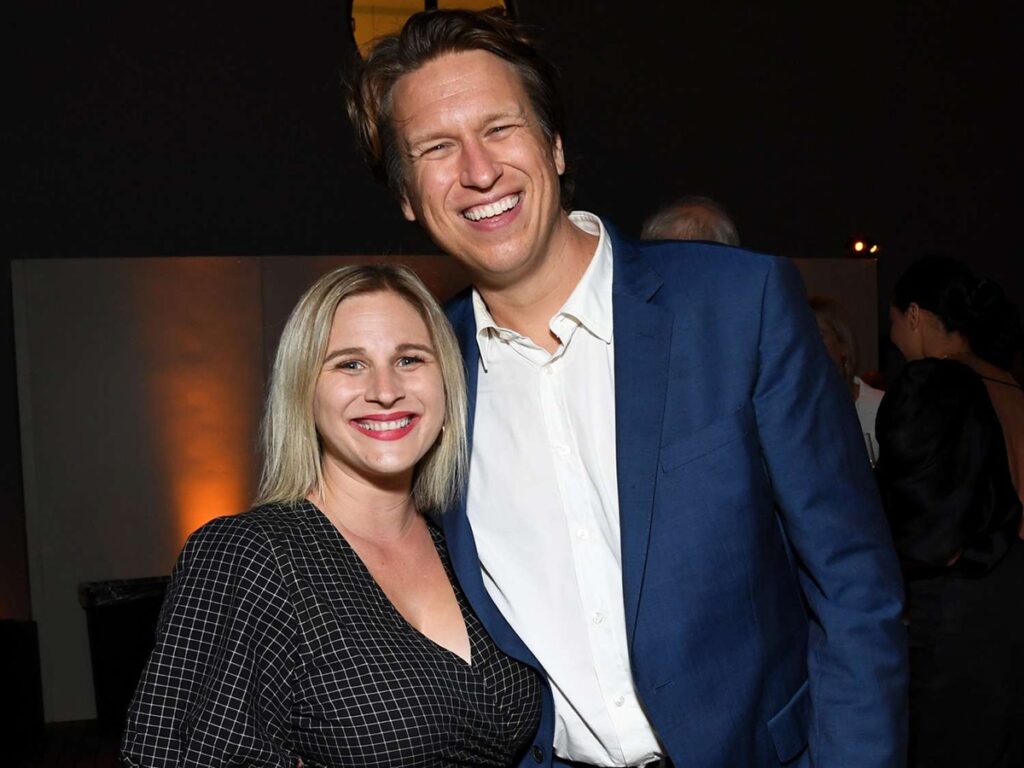 pete holmes wife