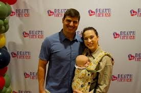 trey hendrickson wife