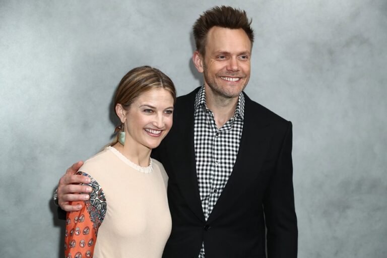 Joel McHale Wife: Everything You Need to Know About His Marriage and