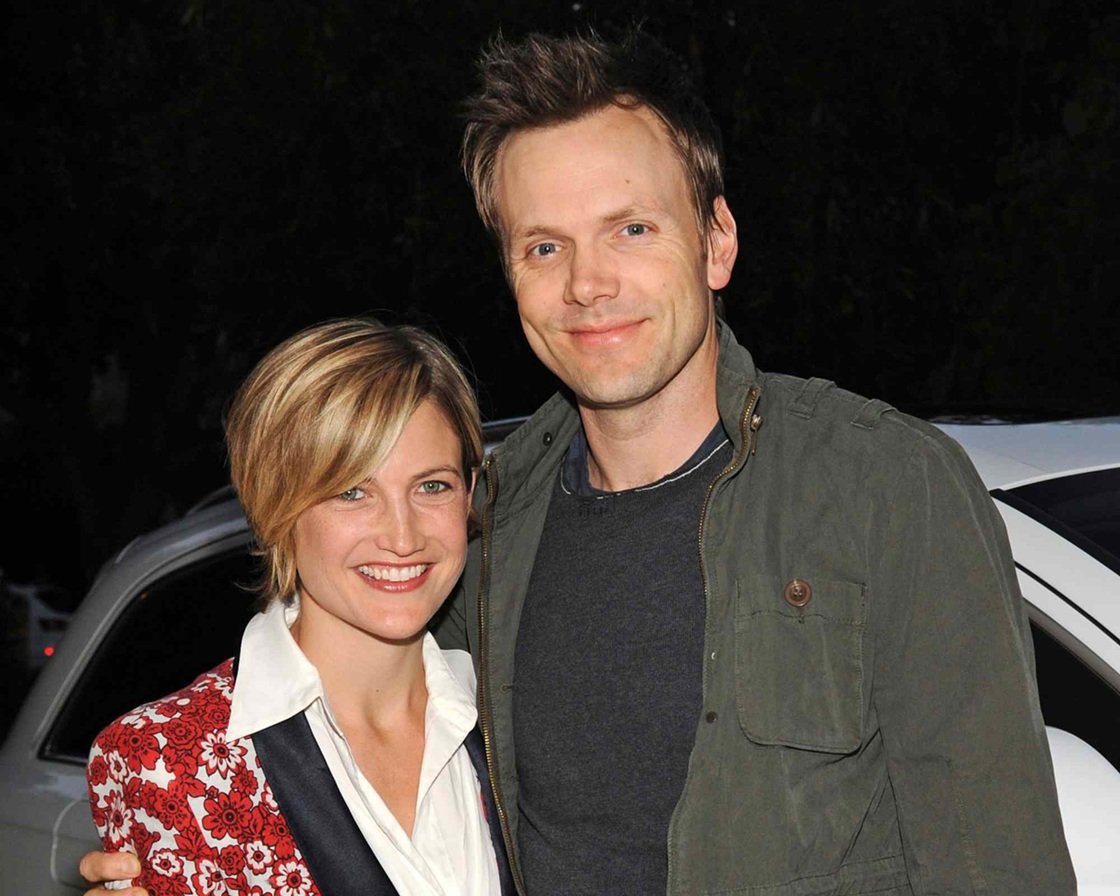 Joel McHale Wife: Everything You Need to Know About His Marriage and