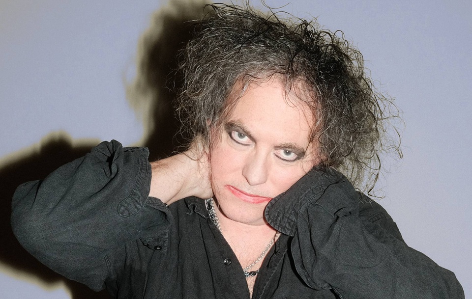 robert smith wife