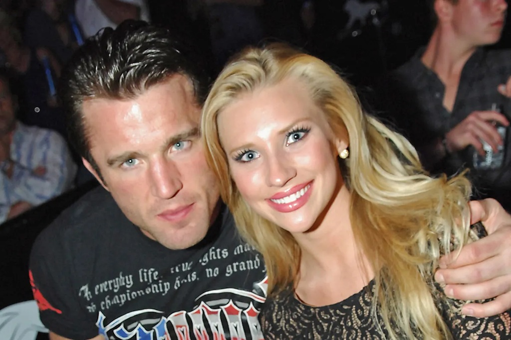 chael sonnen wife